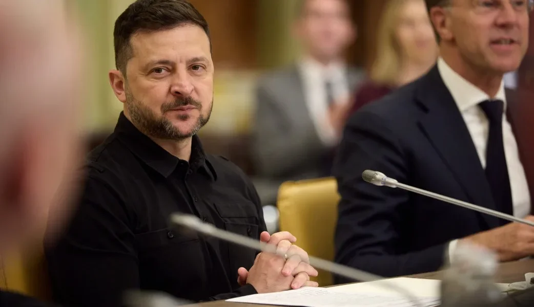 росія здатна щомісяця виробляти близько 120 балістичних ракет - Зеленський