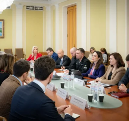 Україна налаштована продовжувати структурні реформи - Буданов зустрівся із місією МВФ