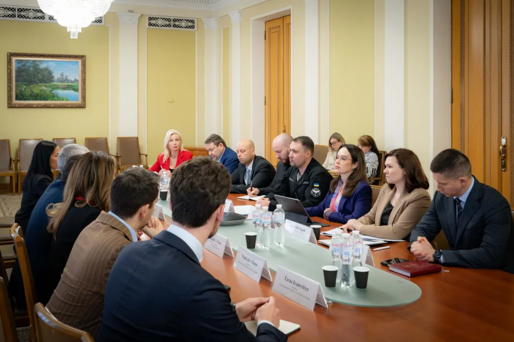 Україна налаштована продовжувати структурні реформи - Буданов зустрівся із місією МВФ