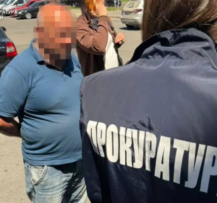 У Львові ексдепутат із сином продавали