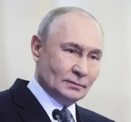 "Лише Господь знає" - путін назвав головну перешкоду для свого балотування у 2030 роцідиктатор заявив про конституційне право балотуватися на пост президента у 2030 році. Він додав, що "лише Господь знає, чи
вистачить йому здоров’я".Політика • 4 червня, 18:45 • 2804 перегляди