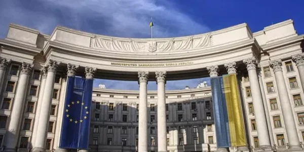 Україна передасть відкритий лист Зеленського до путіна через дипломатичні канали, очікуємо змістовну відповідь - МЗС