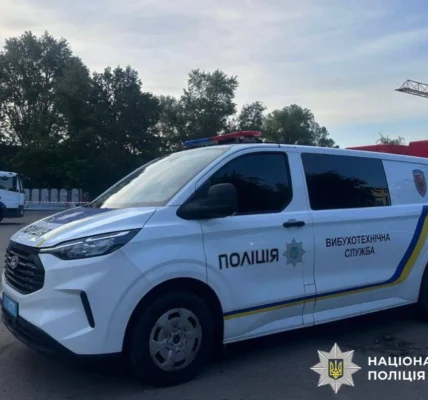 У Києві на поштовому терміналі стався вибух, є загиблий та поранені