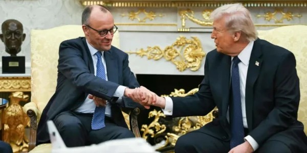 Трамп отримає на 80-річчя подарунок та лист від Мерца - ЗМІ