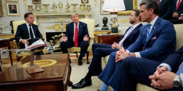 Рютте намагався знизити напруженість між НАТО і Трампом через війну з Іраном – Reuters